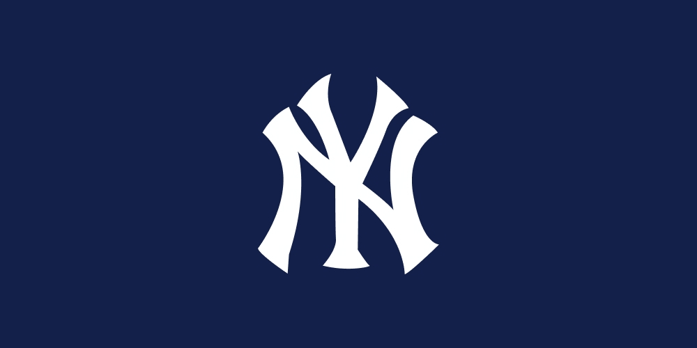 New York Yankees Logo auf marineblauem Hintergrund